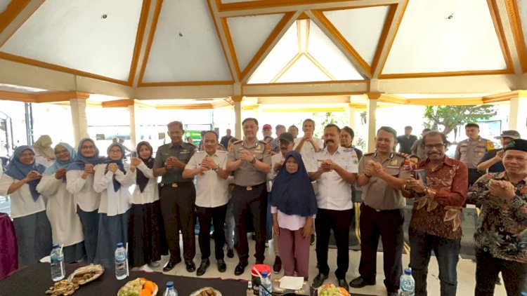 Kapolresta-Sidoarjo-Diskusi-Bareng-Warga-Rangkah-Kidul,-Ajak-Komitmen-Jaga-Kamtibmas